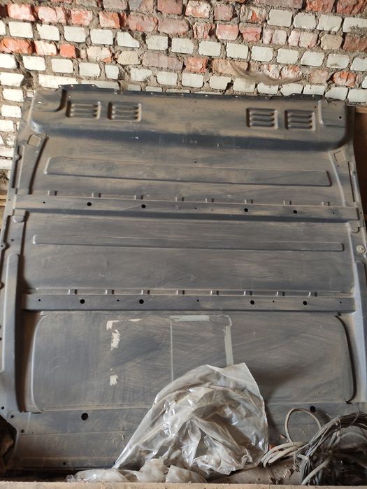 Перегородка спрінтер,салазки,диван.