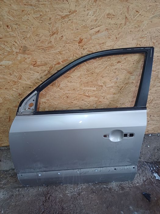 Дверка передня ліва HYUNDAI TUCSON 1 2004-2010