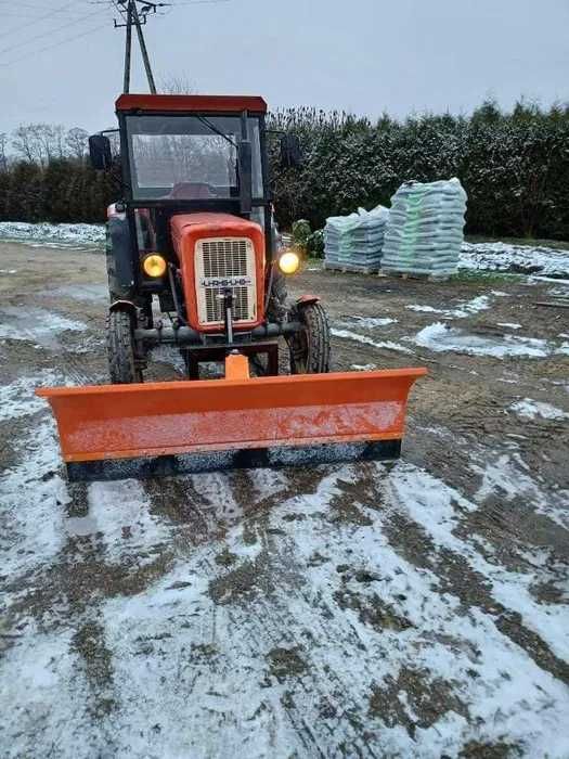 Pług do odśnieżania dróg chodników do różnych ciągników Dowozimy