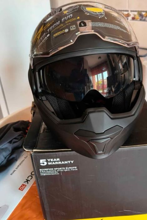 Capacete de Moto -Scorpion Exo
(Novo ) Em caixa.