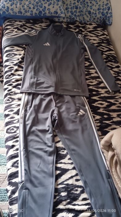 Fato adidas novo