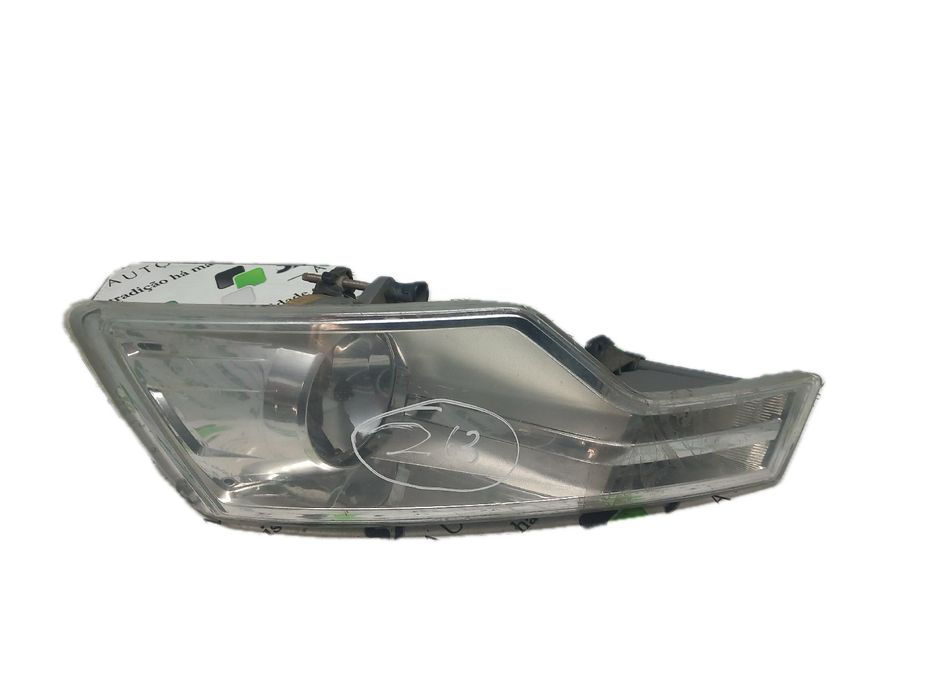 Farol nevoeiro frente esquerdo CITROËN C5 III (RD_)