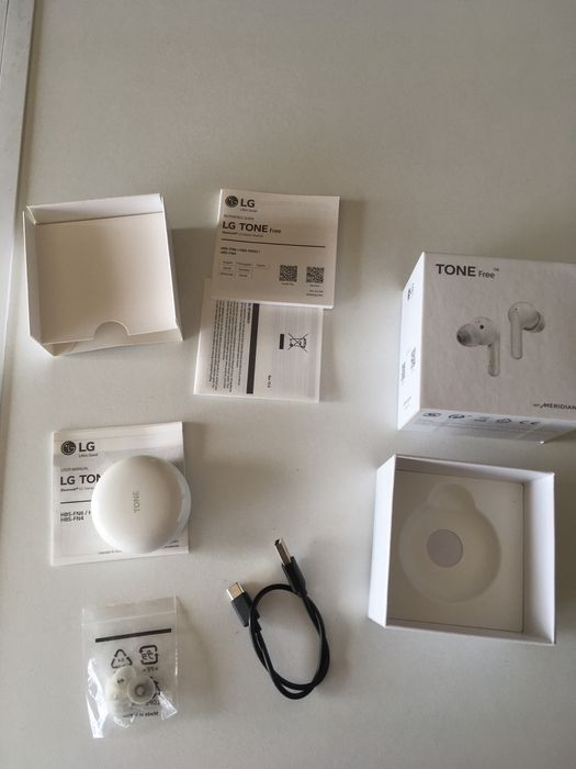 Auriculares LG TONE
