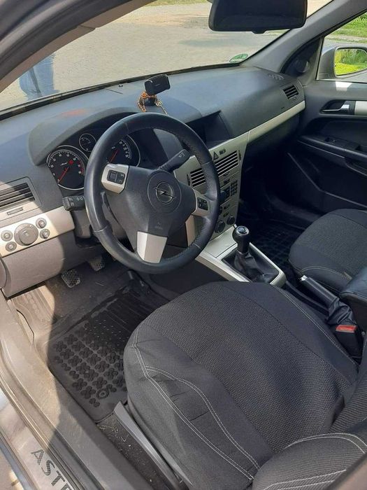 Opel Astra 2007 VIN W0L0AHL4872151406 фото оголошення 9 з 11