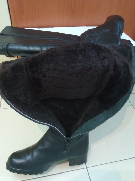 Женские зимние кожаные сапоги. Италия