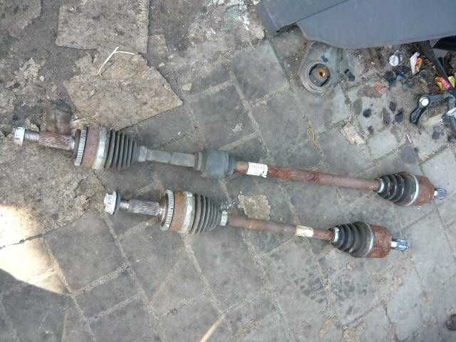 Kia Rio III 1,2B półoś prawa