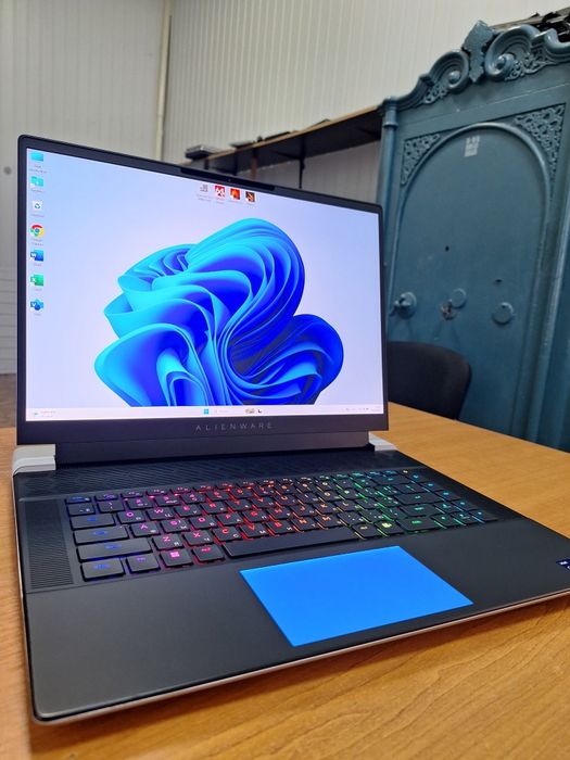 Dell Alienware X16 R1 i9-13900HK RTX 4090 16Gb 175 Вт DDR5 32Gb SSD 1Tb