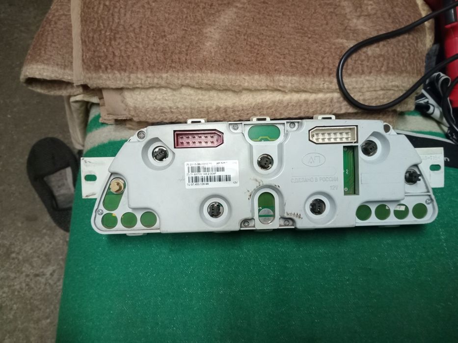 Продам щиток приладів ВАЗ 21214 з АБС