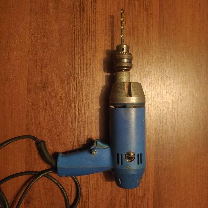 дрель / перфоратор ИЭ-1031