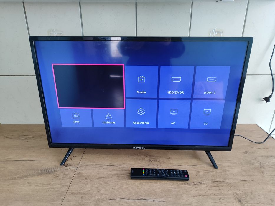 Telewizor TV LED Thomson 32 cale 32HD3301 + Pilot