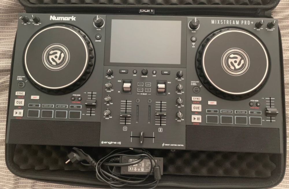 Numark Mixstream Pro+