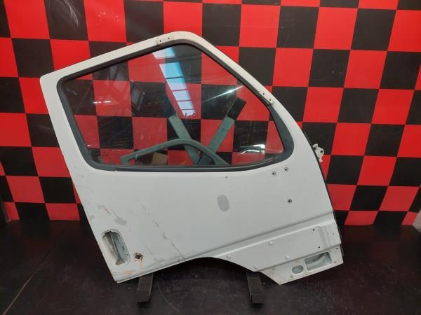 Porta frente direita MITSUBISHI Canter (FB7, FB8, FE7, FE8) VII