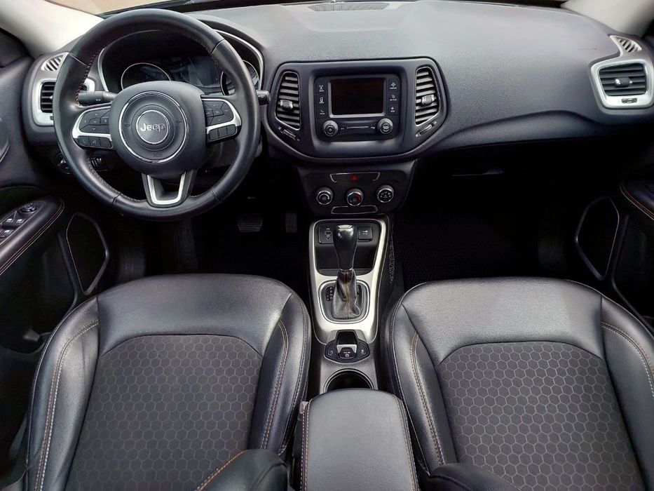 Jeep compass 2018 рік газ/бензин,чудовий стан