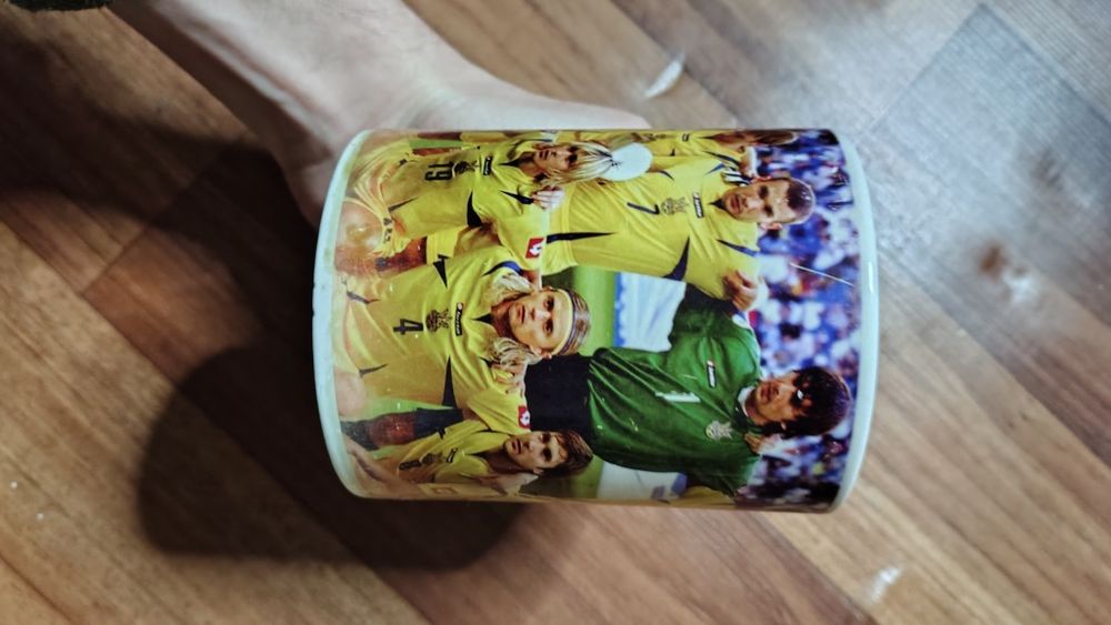 Сувенірна чашка зі зборною по футболу України фіфа 2012