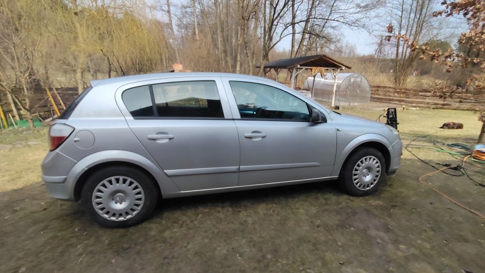 Opel Astra 1,6 2006r