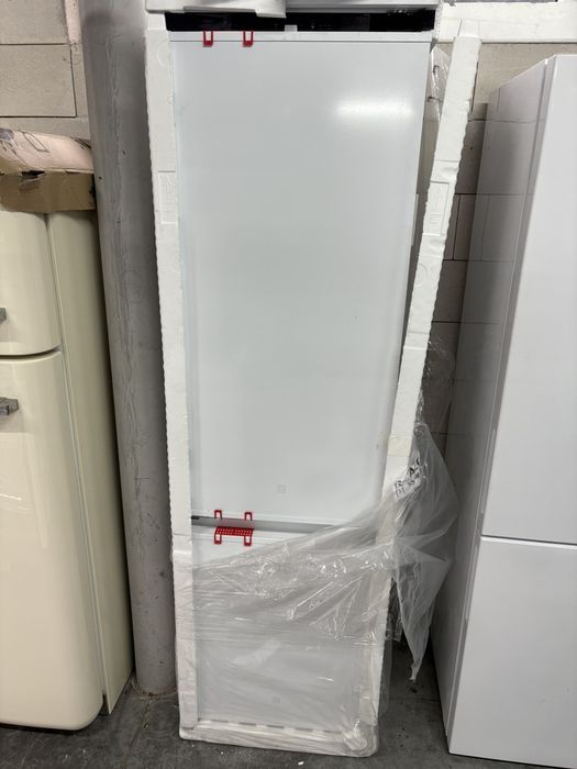 Вбудований комбінований холодильник AEG NSC6M193ES ( А121103 )