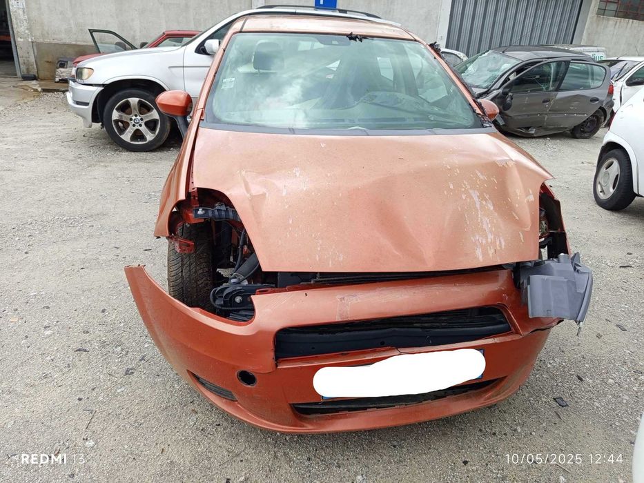 Para peças Fiat Grande Punto 1.4I ano 2006