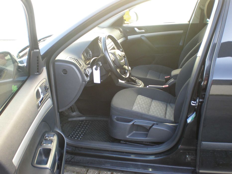 Vendo skoda 1.6 tdi nacional