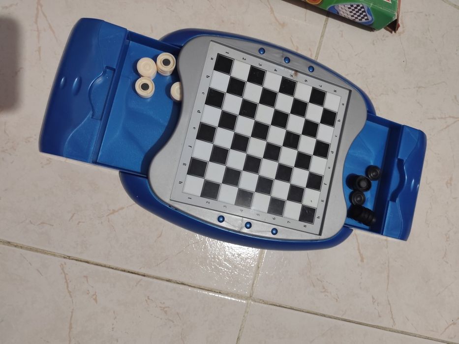 Magnetic Checkers Game435731630800906244