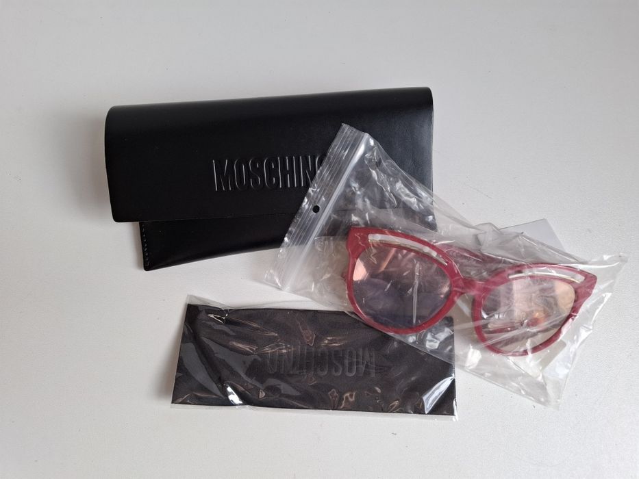 Okulary przeciwsłoneczne damskie Moschino różowe UV400