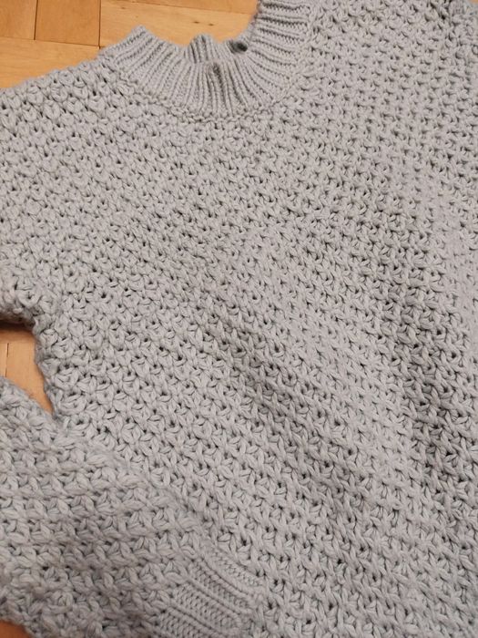 Miętowy sweterek sweter