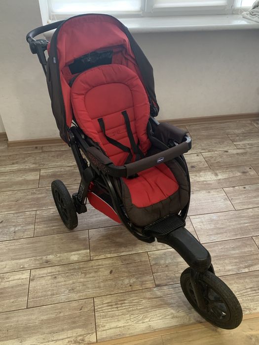 Продам коляску ChiccoActive3