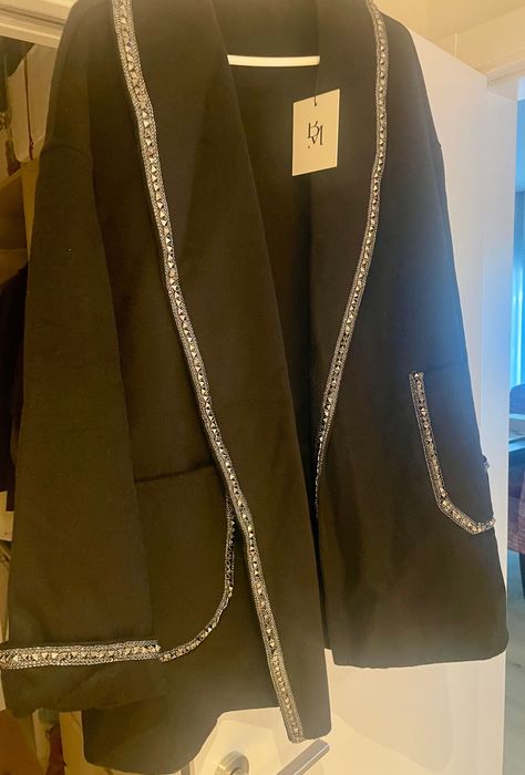 Casaco preto novo com etiqueta tamanho único