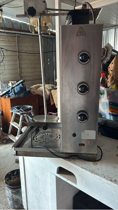 Assador de kebab a gas