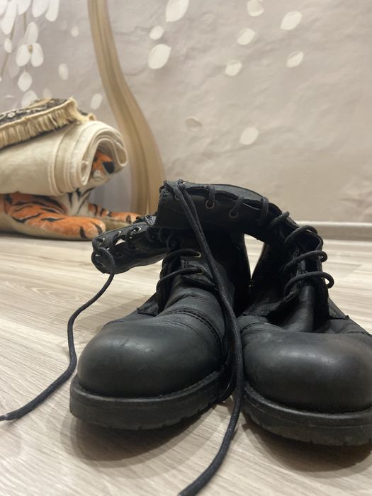 Чоботи жіночі