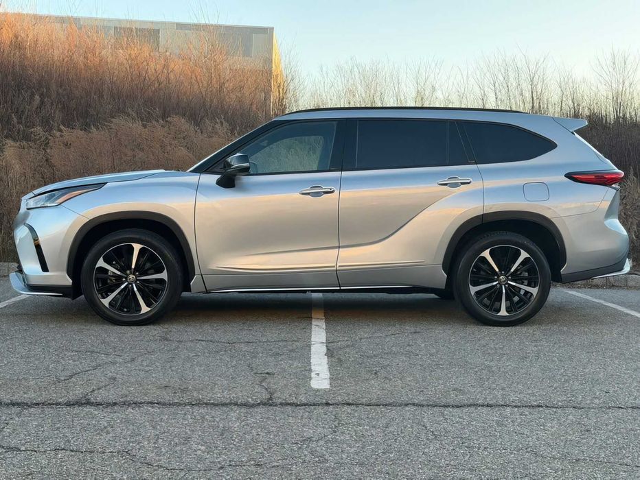 Toyota Highlander XSE      2021