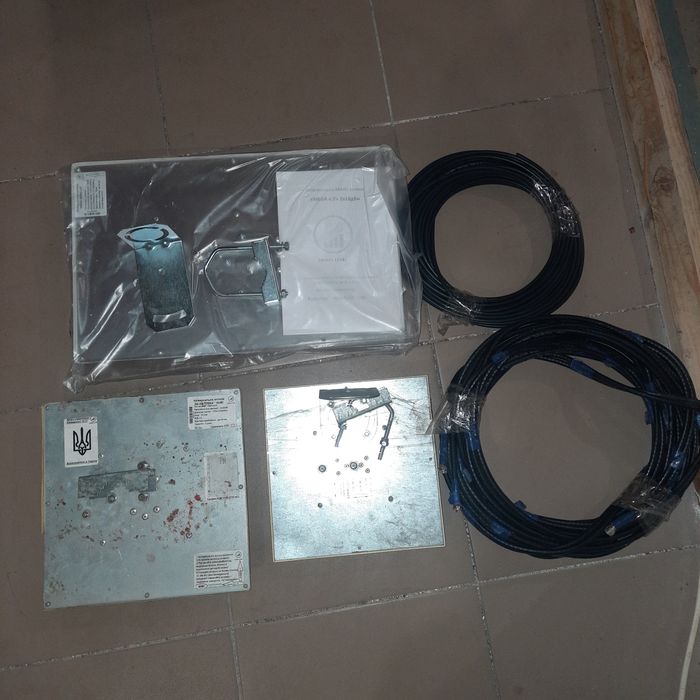 Роутер,антени павербанки