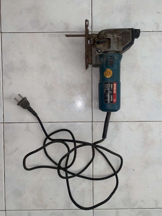 Máquina para cortar madeira