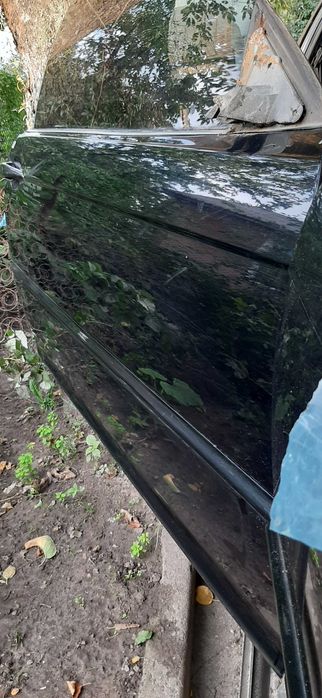 Двері праві голі BMW e46 купк