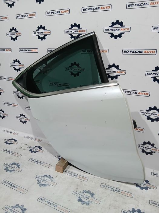 PORTA TRASEIRA DIREITA BRANCO CITROEN DS4 1.6E-HDI 2012-2015 ANO: 2013