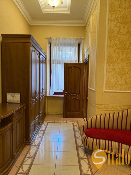 Оренда 4 кімнатної квартири, вулиця Крушельницької