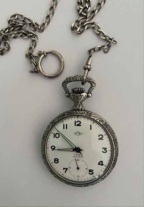 Relógio de bolso Sital, mecânico, com corrente.
