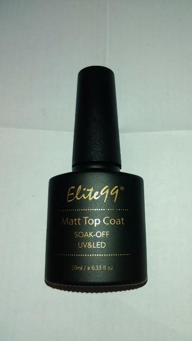 Matowy top coat lakier nawierzchniowy do paznokci.