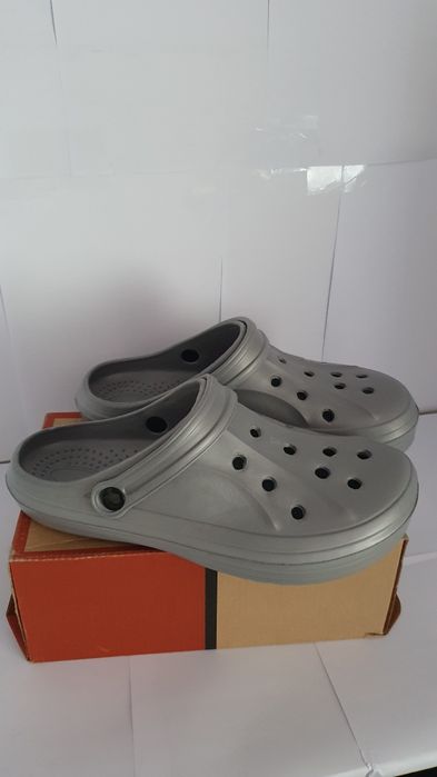 Crocsy  / klapki męskie nowe szare w rozmiarze 43