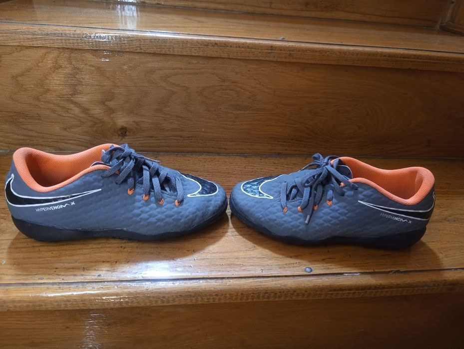 Halówki Nike 36.5