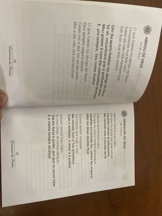 Livro de bolso Louvores do Reino