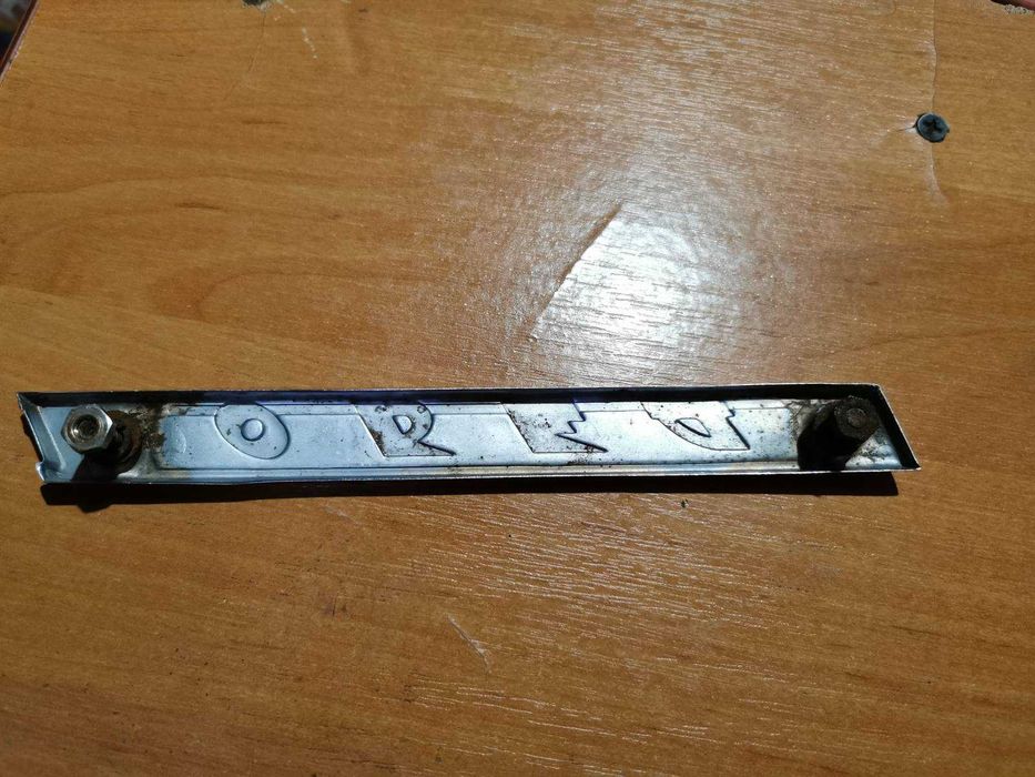 ГАЗ М 20 Победа шильдик капота