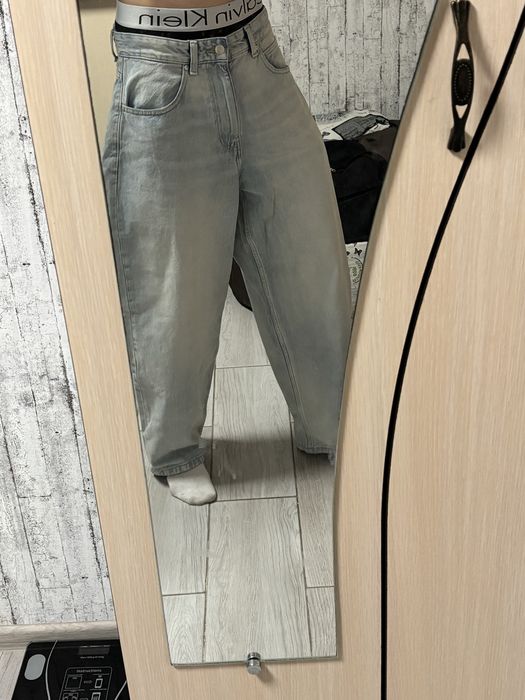 Джинси baggy Bershka
