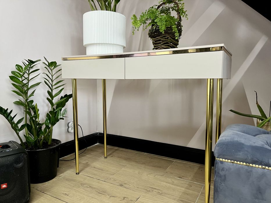 Konsola ze szufladą