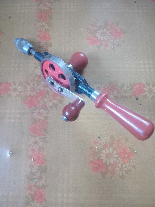 Ручная дрель СССР