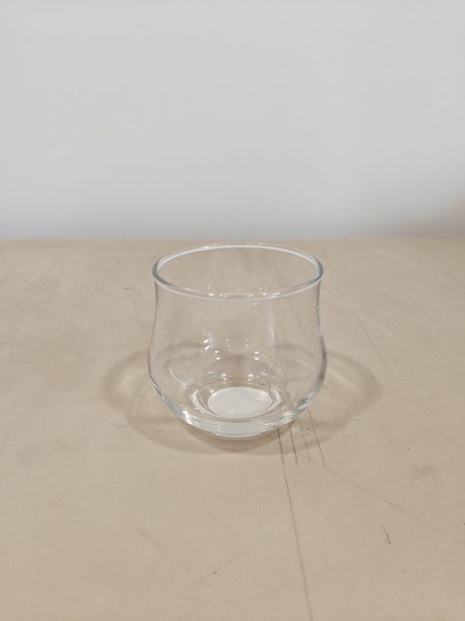 Porta-velas em vidro transparente - toque decorativo