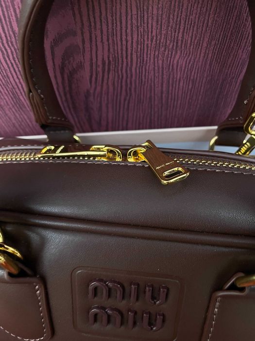 Mala Miu Miu Castenha Escura