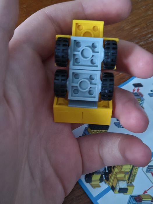 Конструктор лего екскаватор