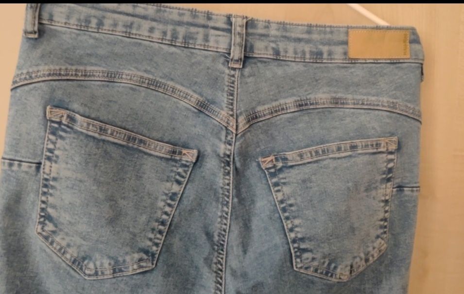 Okazja!! Jeansy  fit Pull&Bear wysoki stan r.42