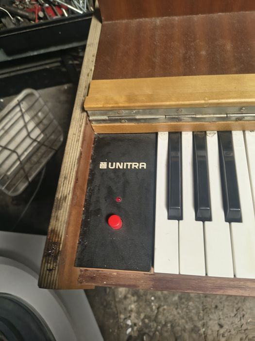 Unitra organy Estrada 108 piano