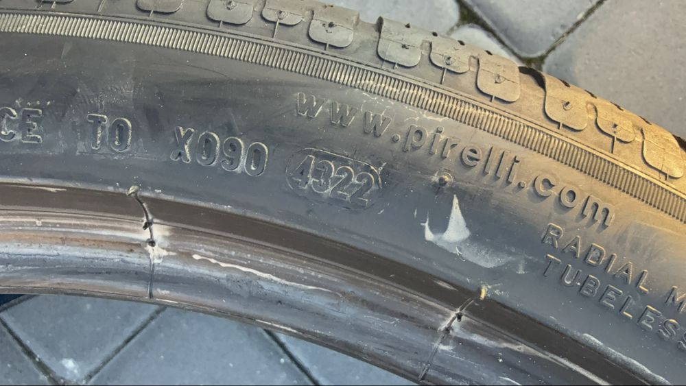 Opony zimowe Pirelli Sottozero 275/35r20 i 245/40r20 BMW runflat DOT2022 komplet 4 sztuk